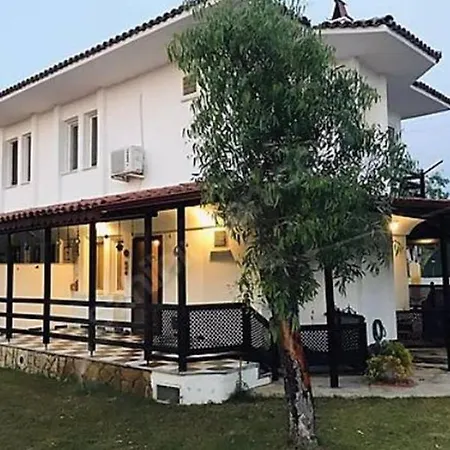 ​fethiyede Bulunan Olimpik Havuzlu Vila Fethiye